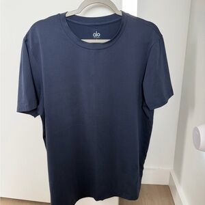 ALO Yoga Men's Deep Blue Short Sleeve Tee